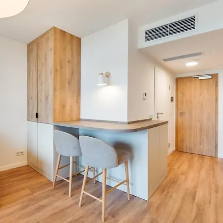 Jantaris, Sun & Snow