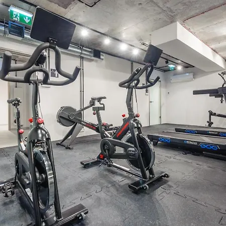 Jantaris, Sun & Snow