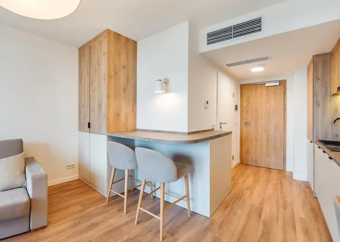 Jantaris, Sun & Snow