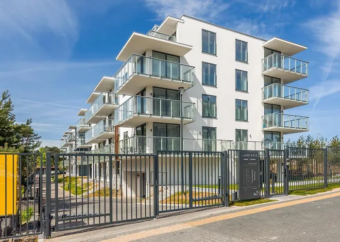 Jantaris, Sun & Snow *